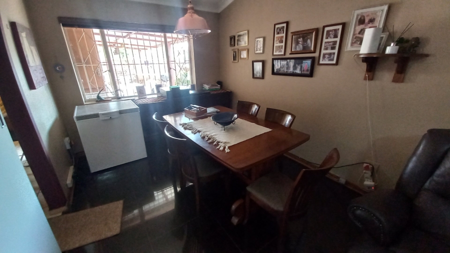 4 Bedroom Property for Sale in Mindalore Gauteng