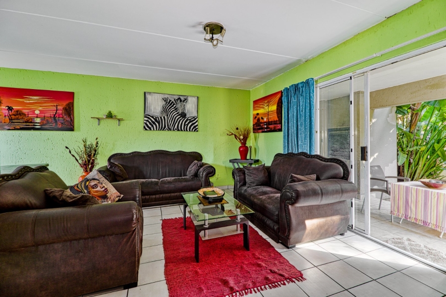 3 Bedroom Property for Sale in Bromhof Gauteng