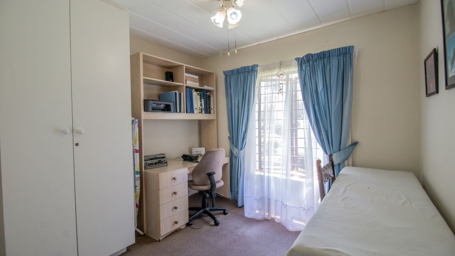 2 Bedroom Property for Sale in Kew Gauteng