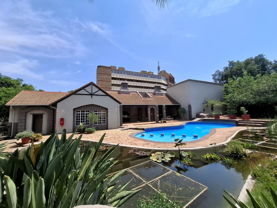 To Let 2 Bedroom Property for Rent in Faerie Glen Gauteng