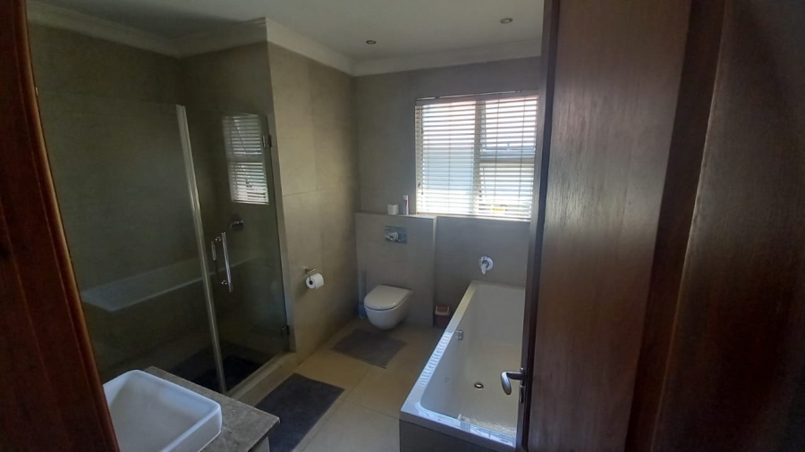 4 Bedroom Property for Sale in Bedfordview Gauteng