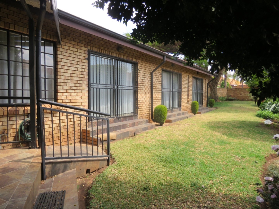 3 Bedroom Property for Sale in Amberfield Gauteng