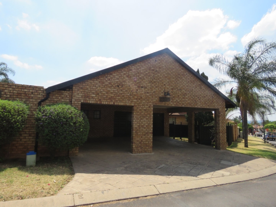 3 Bedroom Property for Sale in Amberfield Gauteng