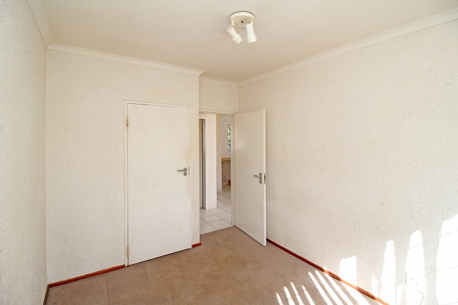 1 Bedroom Property for Sale in Observatory Gauteng