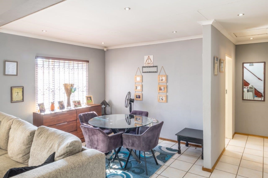 3 Bedroom Property for Sale in Sundowner Gauteng