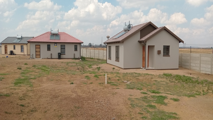 2 Bedroom Property for Sale in Windmill Park Gauteng