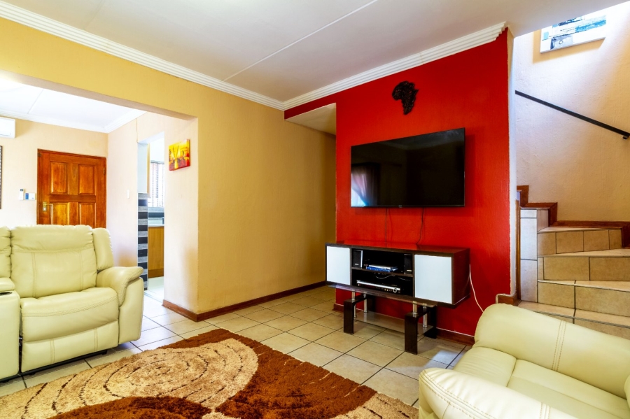 To Let 3 Bedroom Property for Rent in Sundowner Gauteng