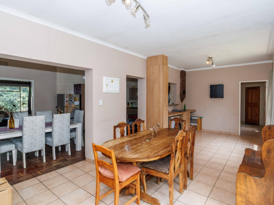  Bedroom Property for Sale in Edenvale Central Gauteng