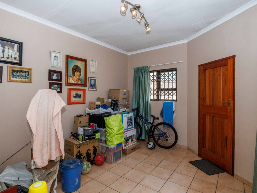  Bedroom Property for Sale in Edenvale Central Gauteng