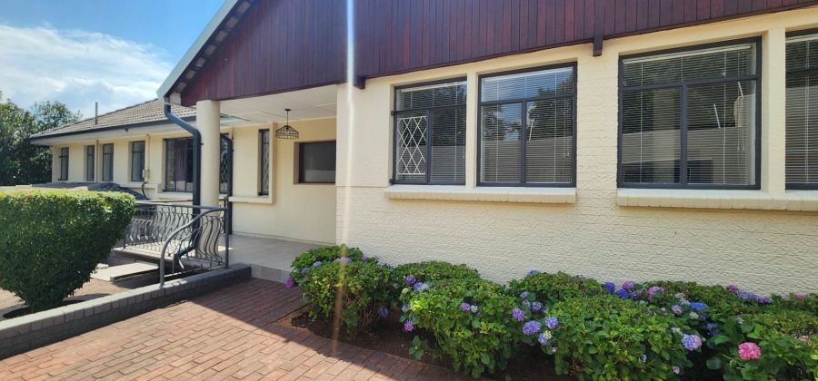 To Let 3 Bedroom Property for Rent in Highlands North Gauteng