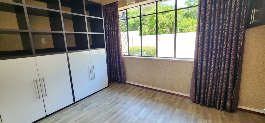 To Let 3 Bedroom Property for Rent in Highlands North Gauteng