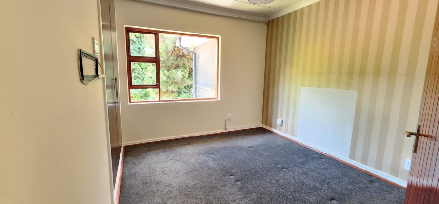 To Let 3 Bedroom Property for Rent in Highlands North Gauteng