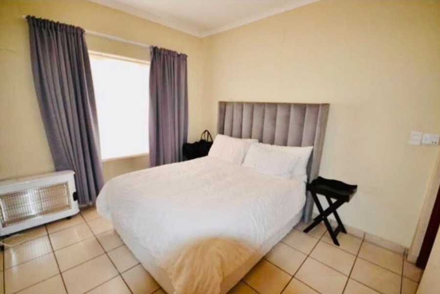 To Let 2 Bedroom Property for Rent in South Crest Gauteng