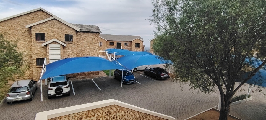 To Let 2 Bedroom Property for Rent in South Crest Gauteng