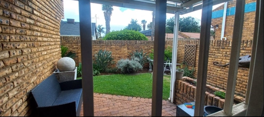 To Let 3 Bedroom Property for Rent in Edelweiss Gauteng