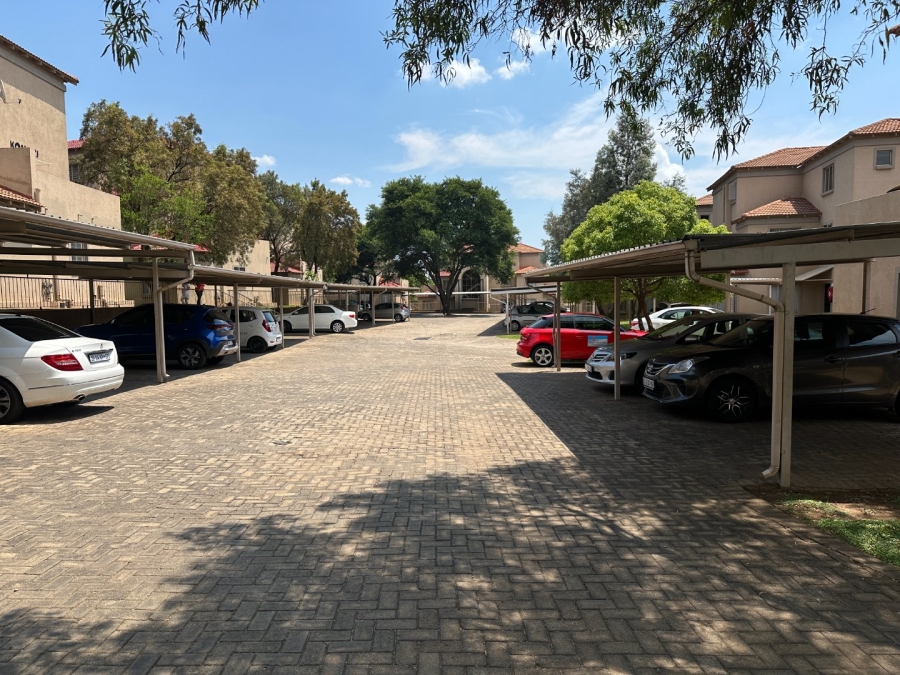 3 Bedroom Property for Sale in Weltevreden Park Gauteng