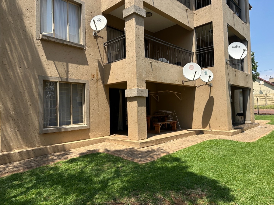 3 Bedroom Property for Sale in Weltevreden Park Gauteng