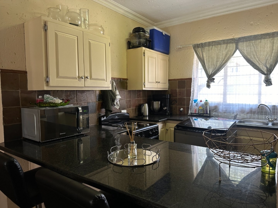 3 Bedroom Property for Sale in Weltevreden Park Gauteng