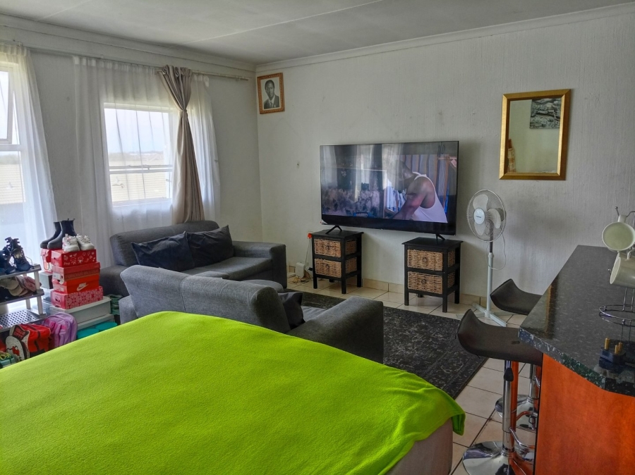 1 Bedroom Property for Sale in Bramley View Gauteng