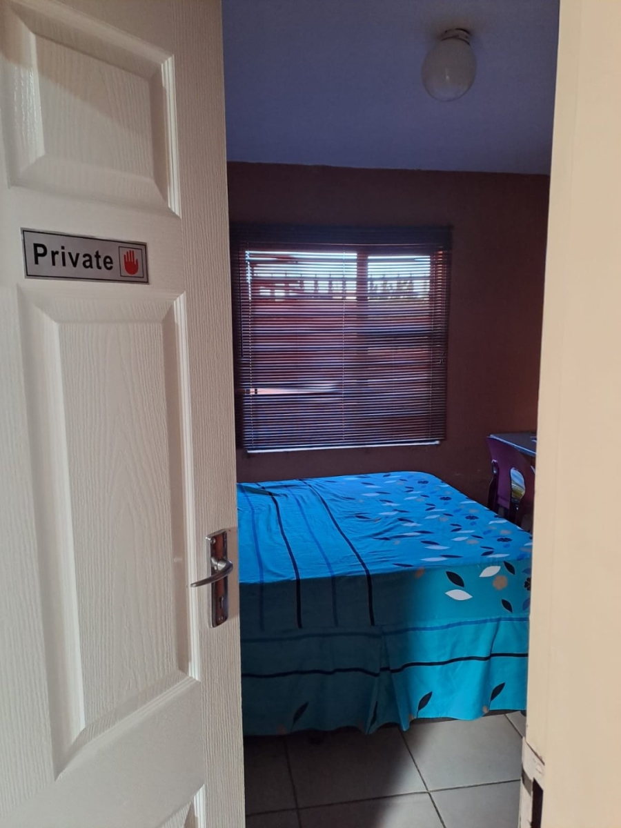 10 Bedroom Property for Sale in Pimville Zone 1 Gauteng