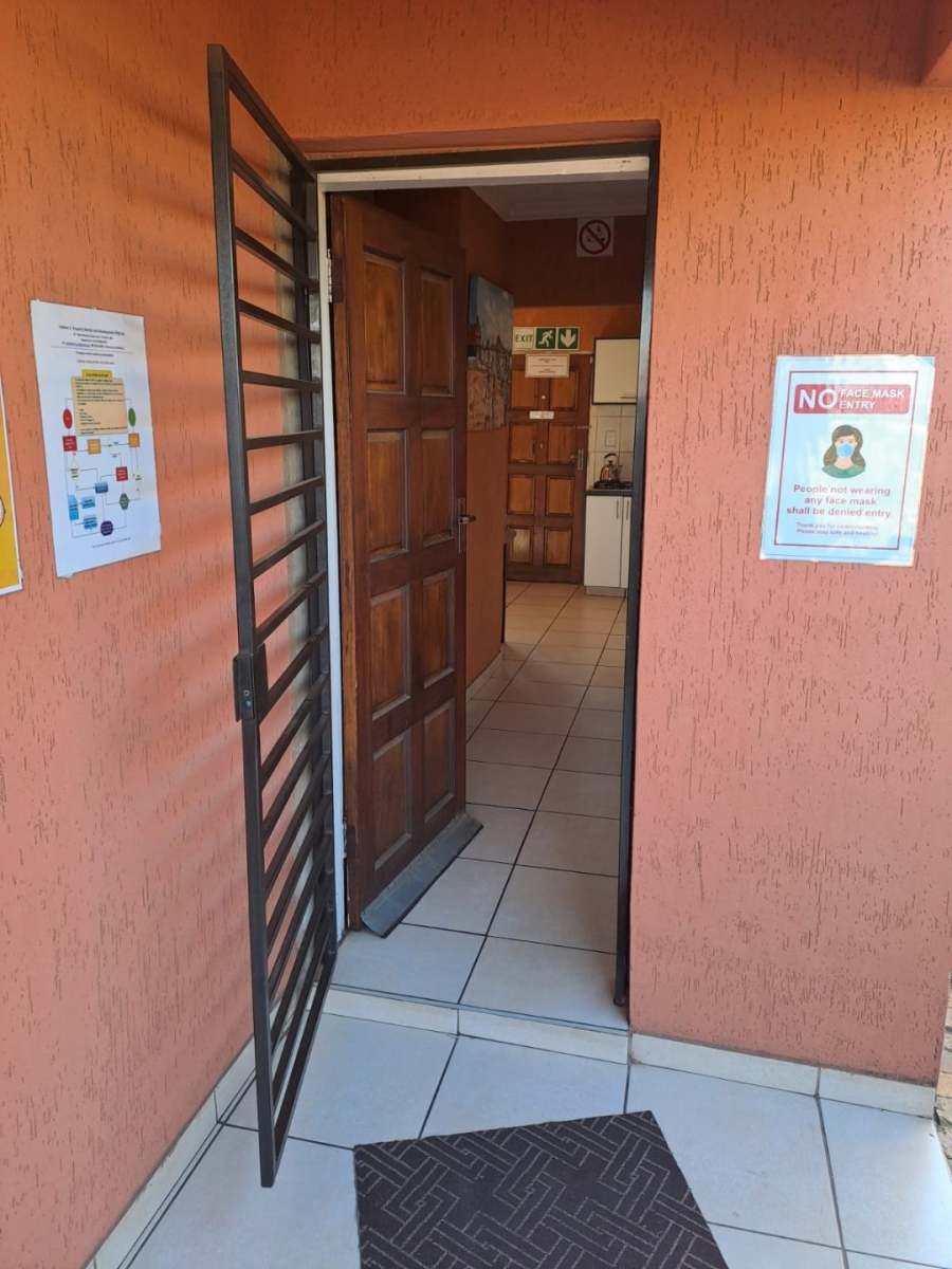 10 Bedroom Property for Sale in Pimville Zone 1 Gauteng