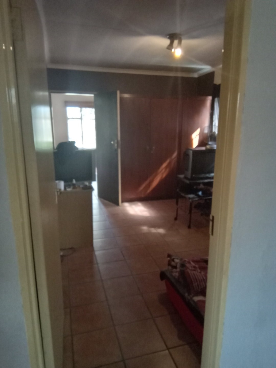 5 Bedroom Property for Sale in President Park Gauteng