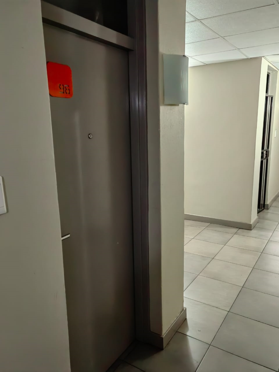 1 Bedroom Property for Sale in Richmond Gauteng