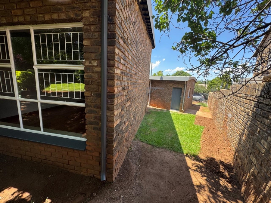  Bedroom Property for Sale in Zwartkop Gauteng