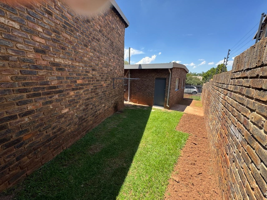  Bedroom Property for Sale in Zwartkop Gauteng