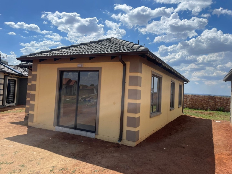 3 Bedroom Property for Sale in Windmill Park Gauteng