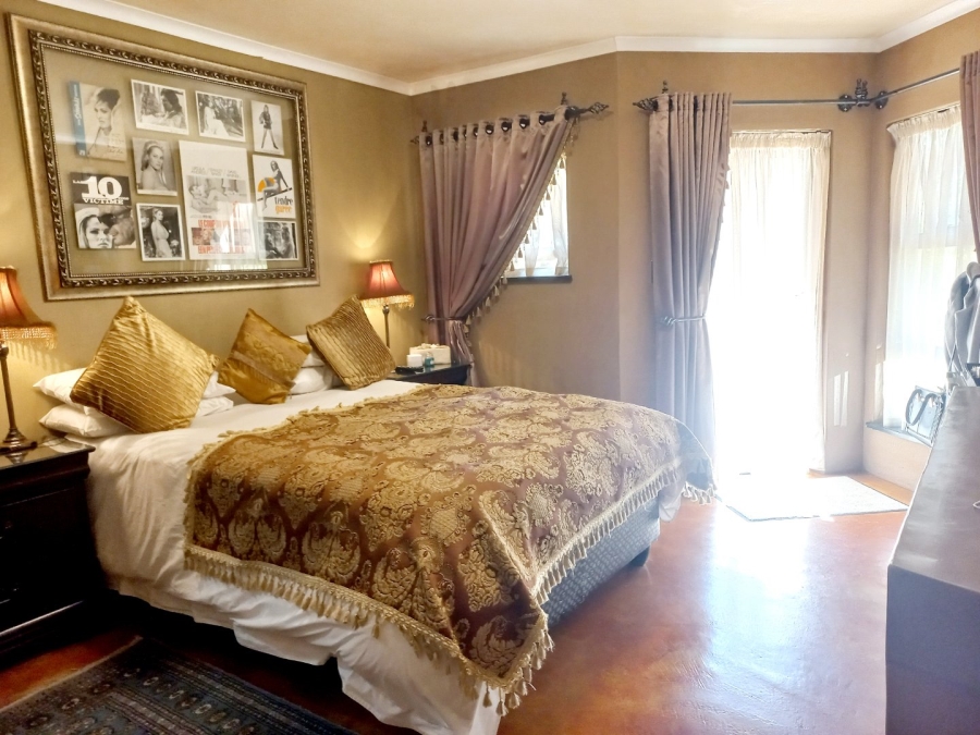 12 Bedroom Property for Sale in Ferndale Gauteng