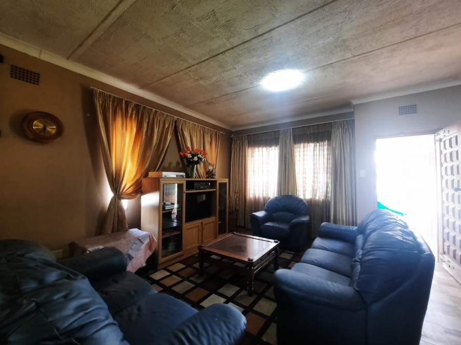 3 Bedroom Property for Sale in Kenmare Gauteng