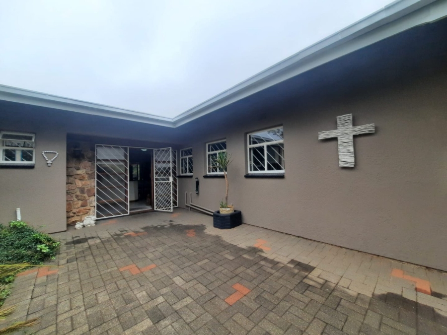 5 Bedroom Property for Sale in Horison Gauteng