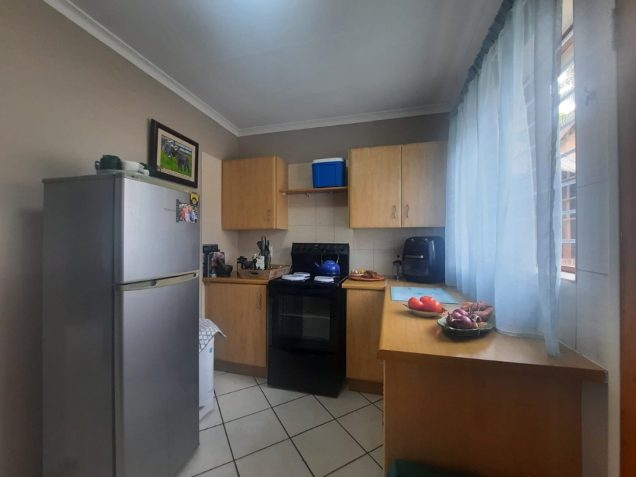 2 Bedroom Property for Sale in Noordheuwel Gauteng