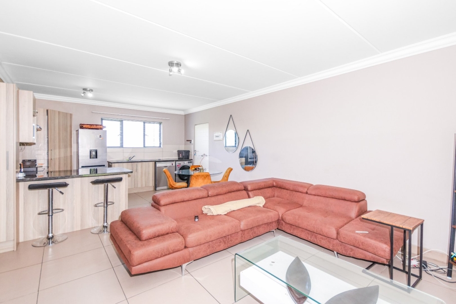 2 Bedroom Property for Sale in Broadacres Gauteng