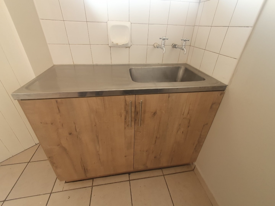 1 Bedroom Property for Sale in Sunnyside Gauteng