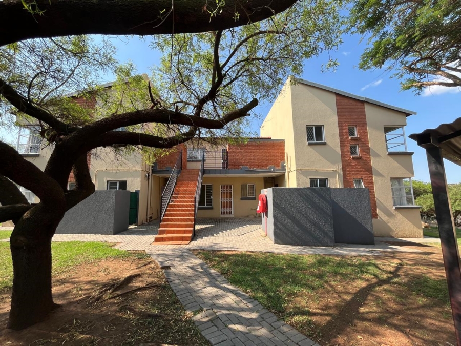 To Let 2 Bedroom Property for Rent in Willowbrook Gauteng