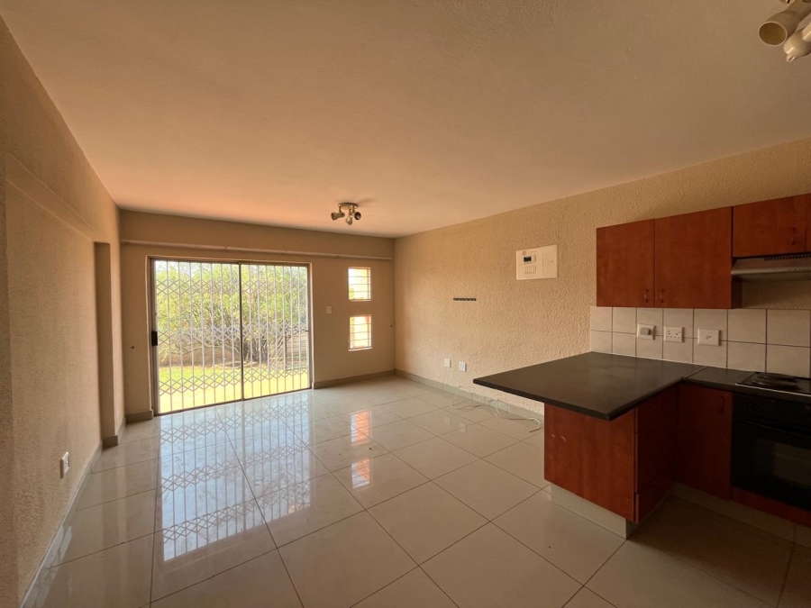 To Let 2 Bedroom Property for Rent in Willowbrook Gauteng