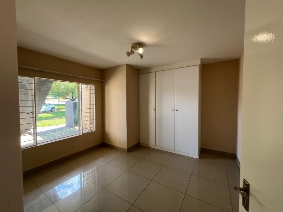 To Let 2 Bedroom Property for Rent in Willowbrook Gauteng