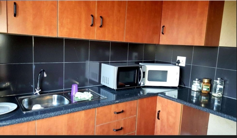 4 Bedroom Property for Sale in Ridgeway Gauteng