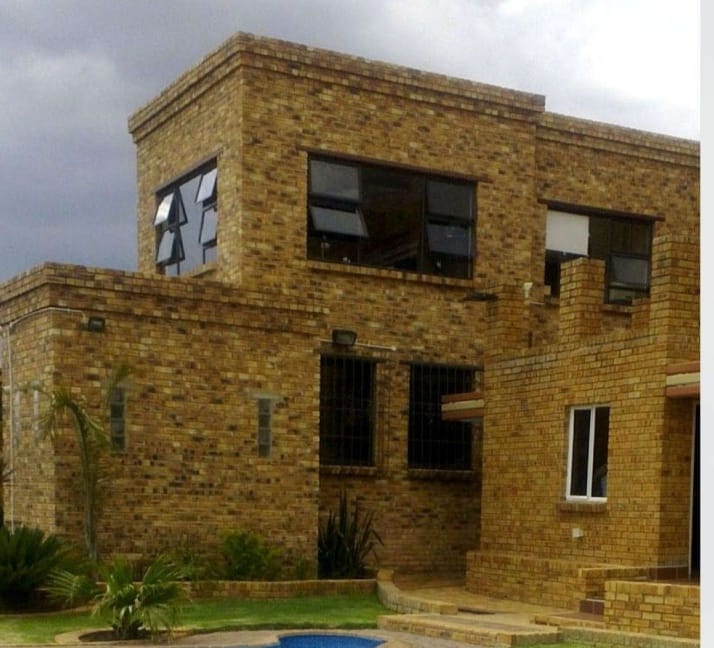 4 Bedroom Property for Sale in Ridgeway Gauteng