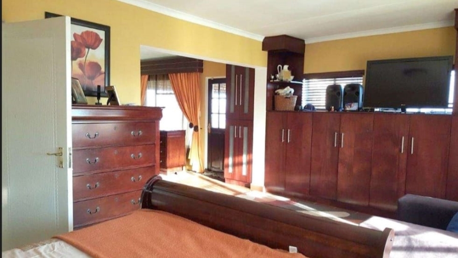 4 Bedroom Property for Sale in Ridgeway Gauteng