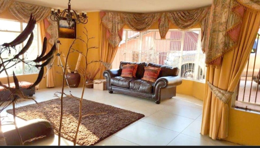 4 Bedroom Property for Sale in Ridgeway Gauteng