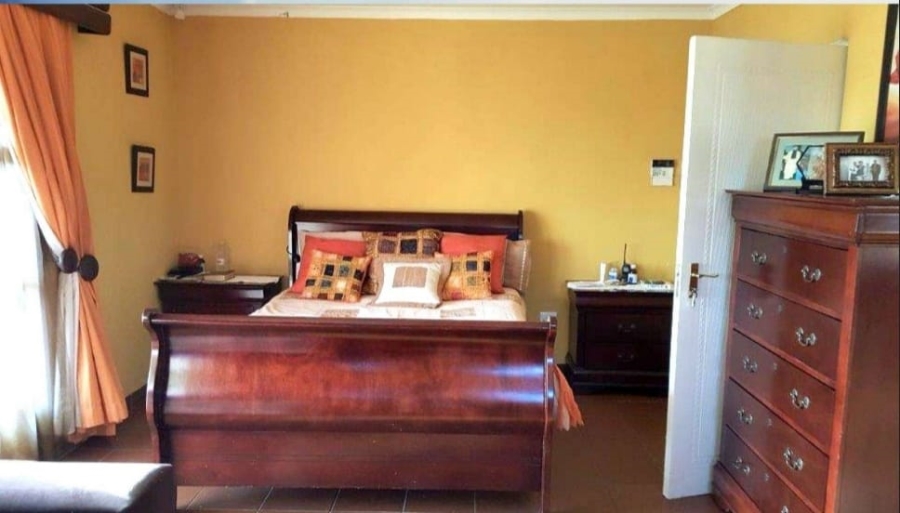 4 Bedroom Property for Sale in Ridgeway Gauteng