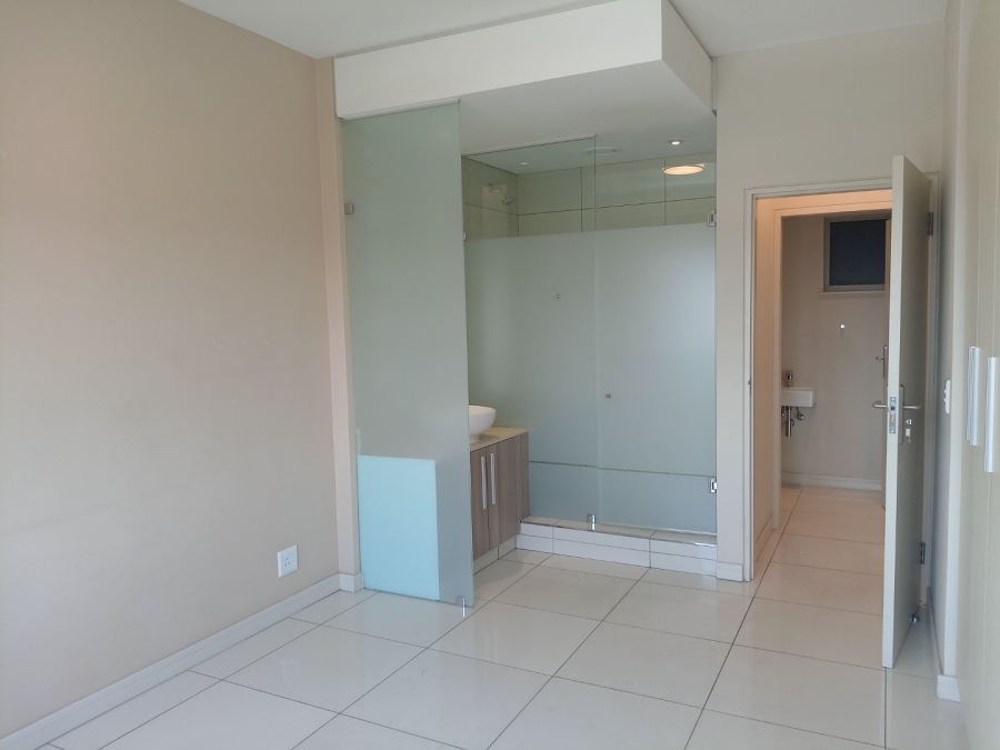 To Let 2 Bedroom Property for Rent in Rosebank Gauteng