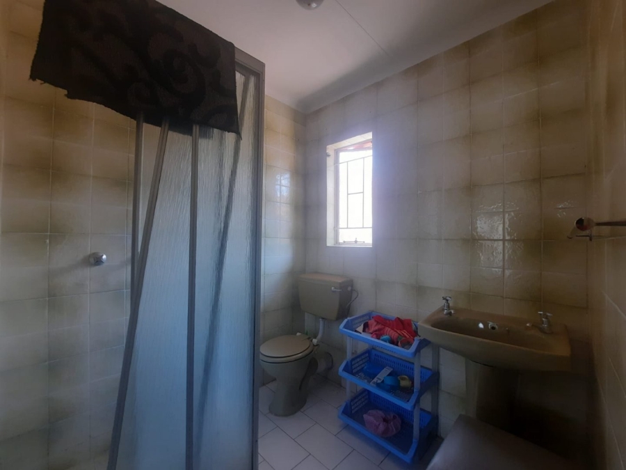 2 Bedroom Property for Sale in Discovery Gauteng