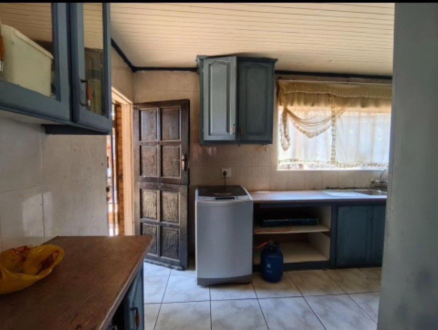  Bedroom Property for Sale in Soshanguve BB Gauteng