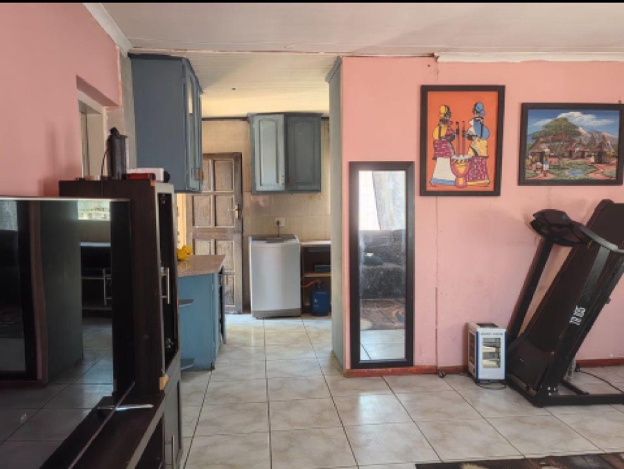  Bedroom Property for Sale in Soshanguve BB Gauteng