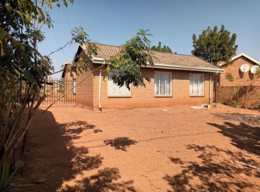  Bedroom Property for Sale in Soshanguve BB Gauteng