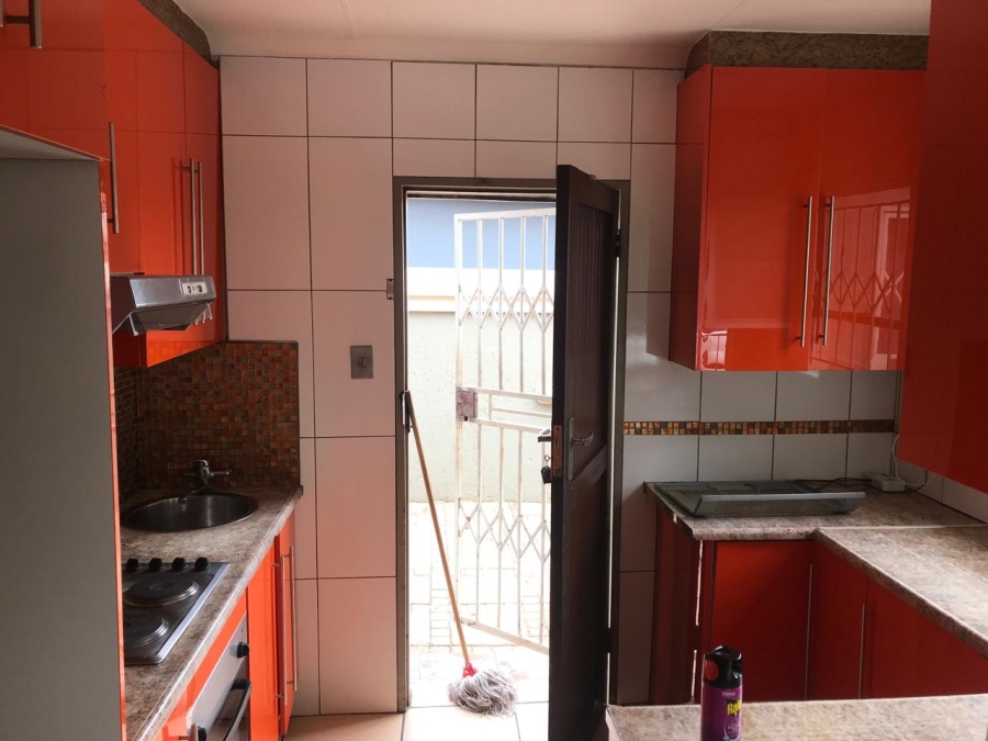 3 Bedroom Property for Sale in Dawn Park Gauteng